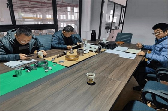 艾思捷技術(shù)會議進(jìn)行中.jpg 艾思捷技術(shù)會議進(jìn)行中.jpg